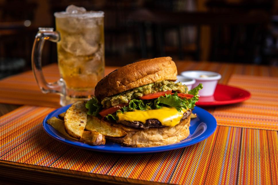 La mejor hamburguesa de Acapulco en Sabor Grill